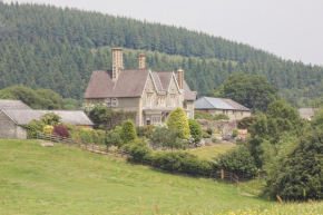 Wilde Lodge By Birch Stays